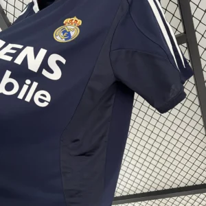 Retro Real Madrid 2004/2005 Away Jersey
