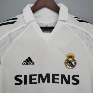Retro Real Madrid 2005/2006 Home Jersey