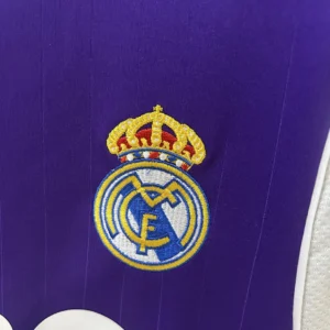 Retro Real Madrid 2006/2007 Jersey