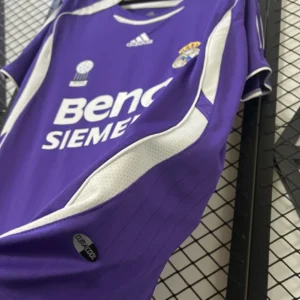 Retro Real Madrid 2006/2007 Jersey