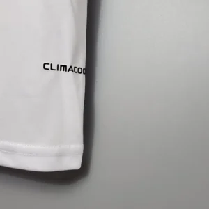 Retro Real Madrid 2009/2010 Home Jersey