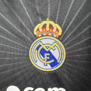 Retro Real Madrid 2010/2011 Away Jersey