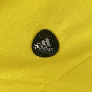 Retro Real Madrid 2011/2012 Goalkeeper Yellow Jersey