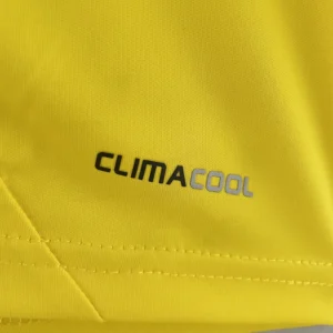 Retro Real Madrid 2011/2012 Goalkeeper Yellow Jersey