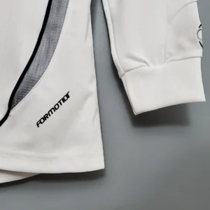 Retro Real Madrid Long Sleeve 2006/2007 Home Jersey