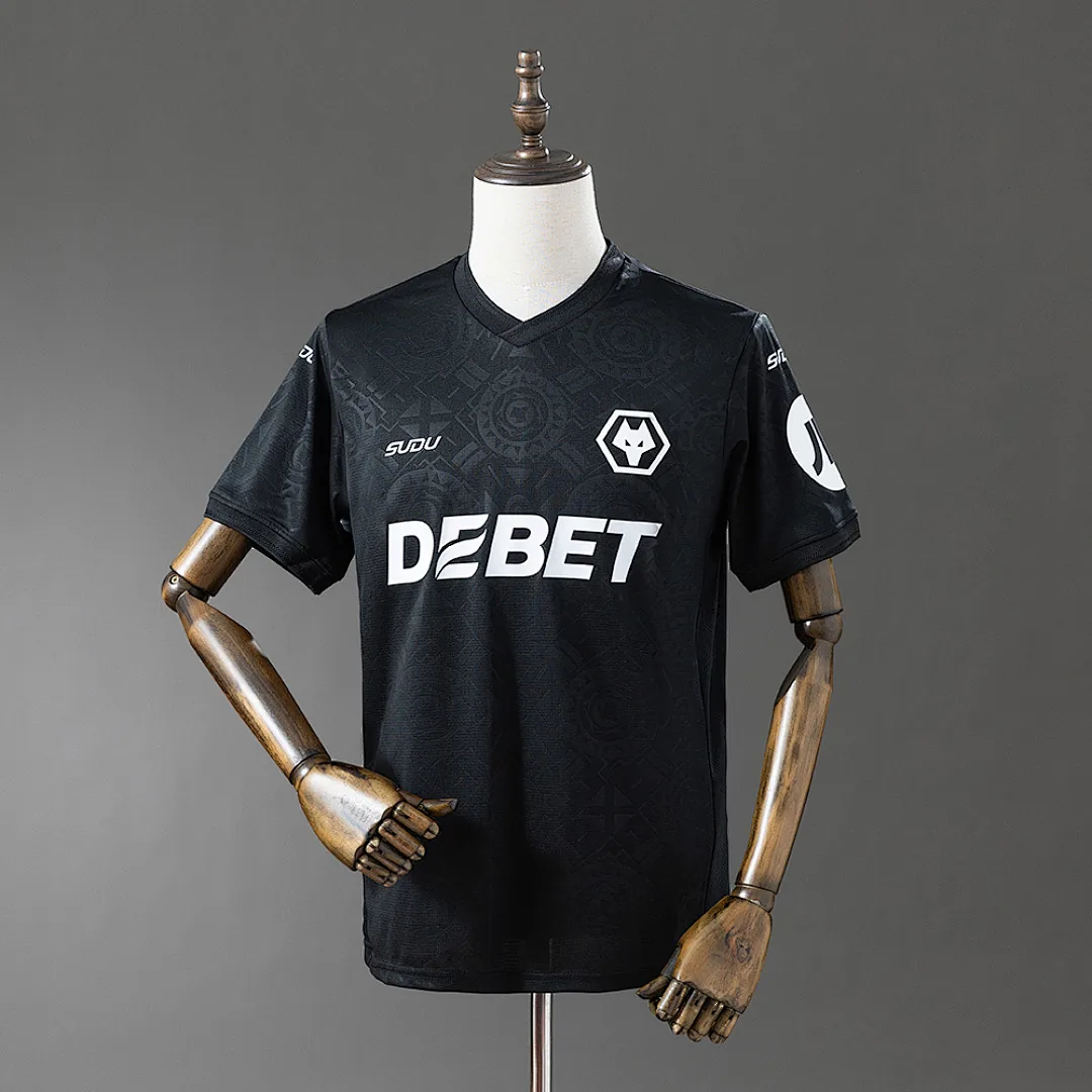 Wolves 2025/2026 Goalkeeper Jersey Black